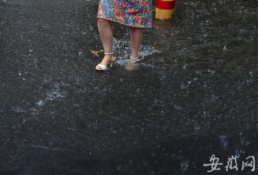 岳西暴雨預警，了解風險，積極防范準備